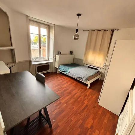Apartment Tk *